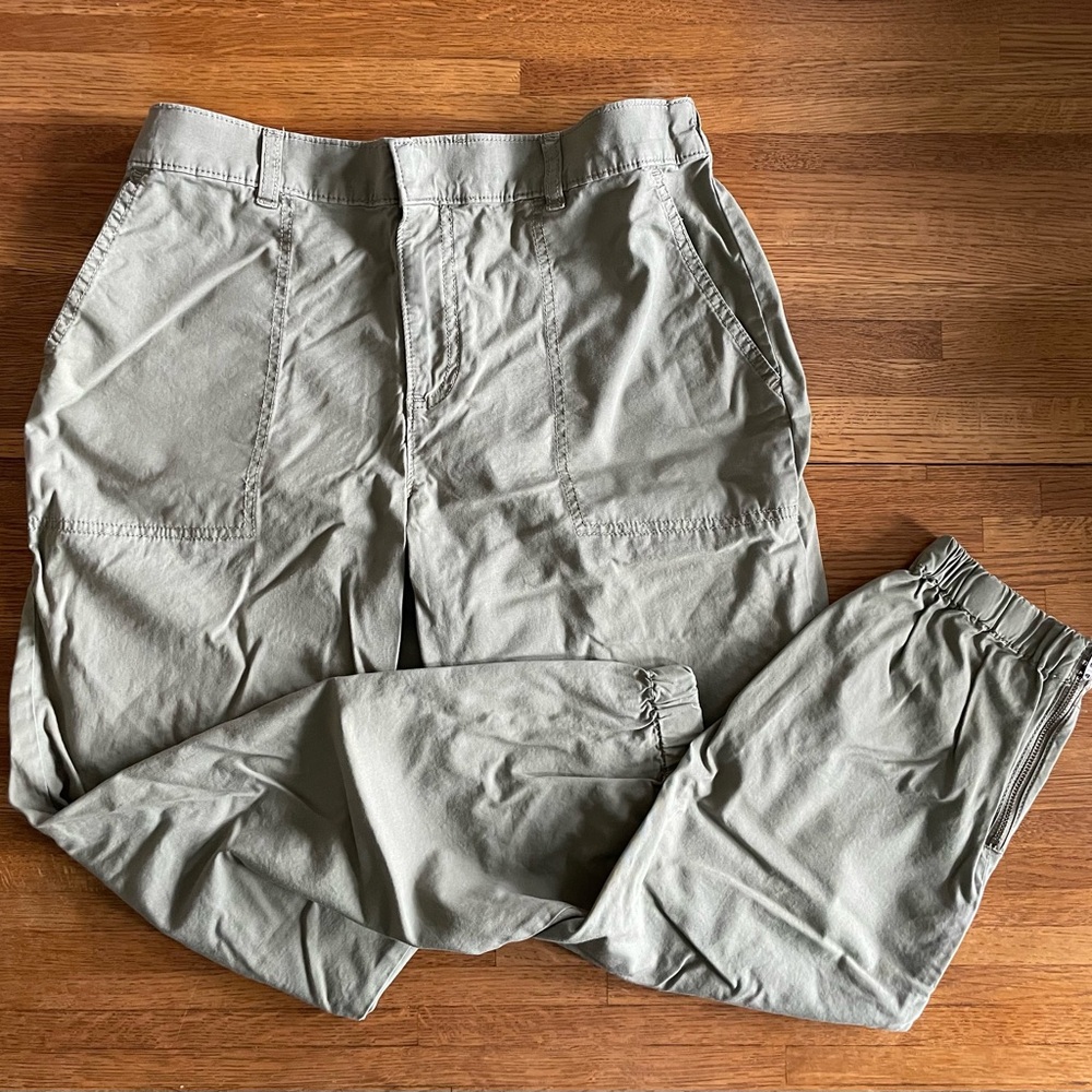 LOFT Green Cargo Pants Relaxed Fit Utility Style Joggers